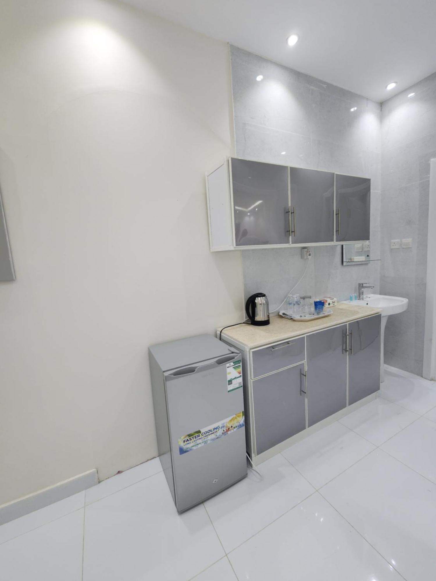 Al Awali Yaqoot Al Madina Suites מראה חיצוני תמונה